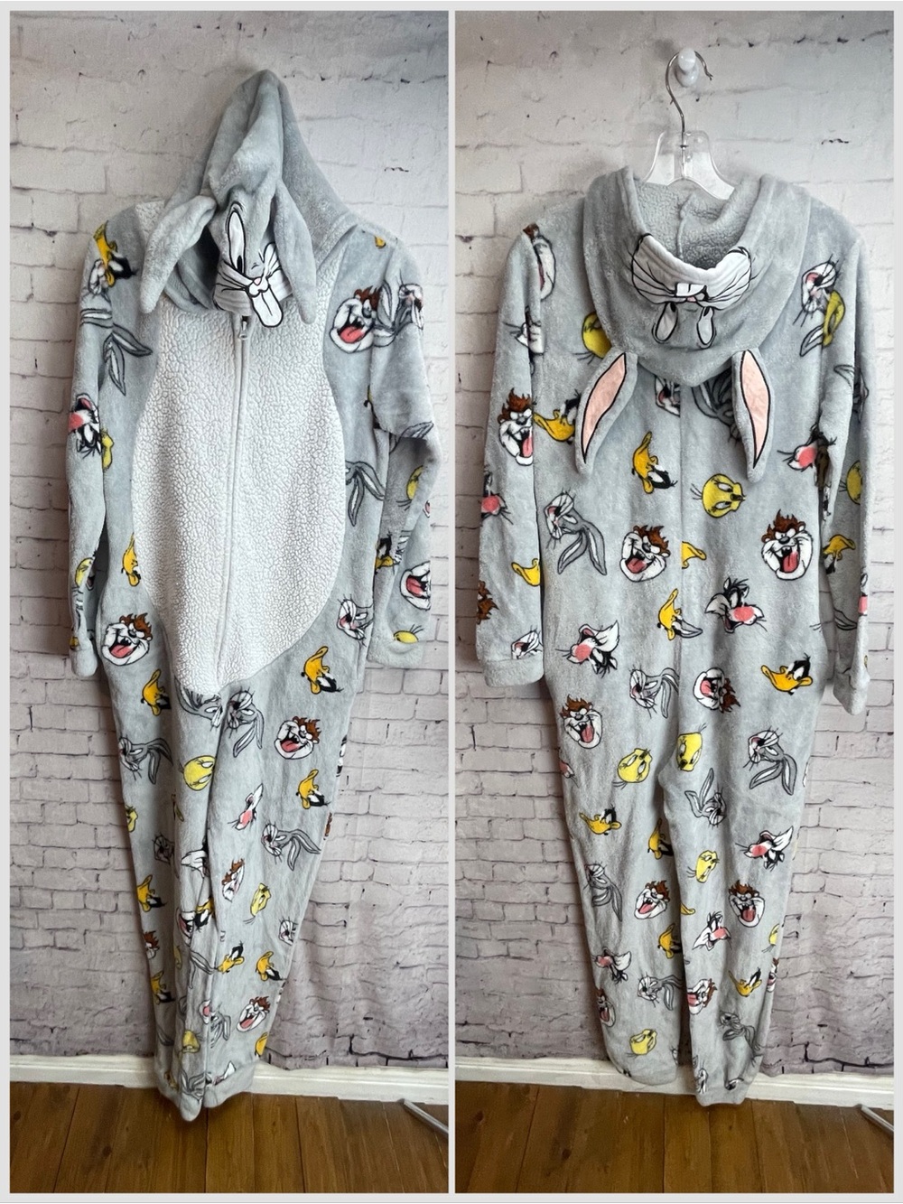 Looney tunes bugs bunny hooded one piece pajama costume size small